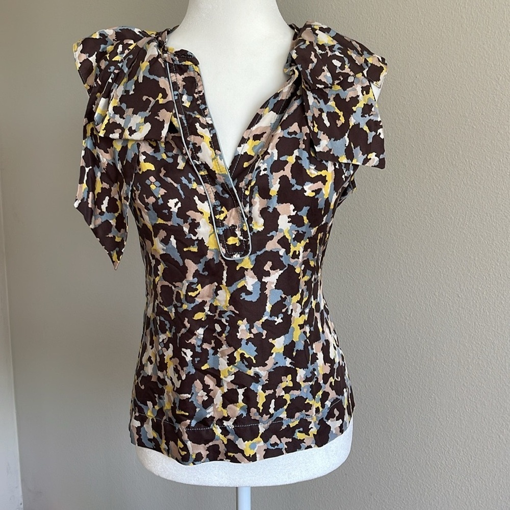 BCBGMaxAzria Brown and Yellow Patterned Blouse